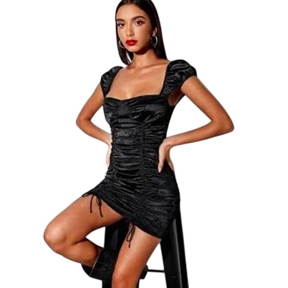 NWT Motel Rocks Sinora Bodycon Mini Dress Black Rose Flock Size Large $82 Ruched - Picture 13 of 16